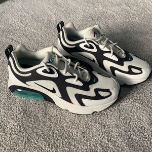Nike Air Max 200